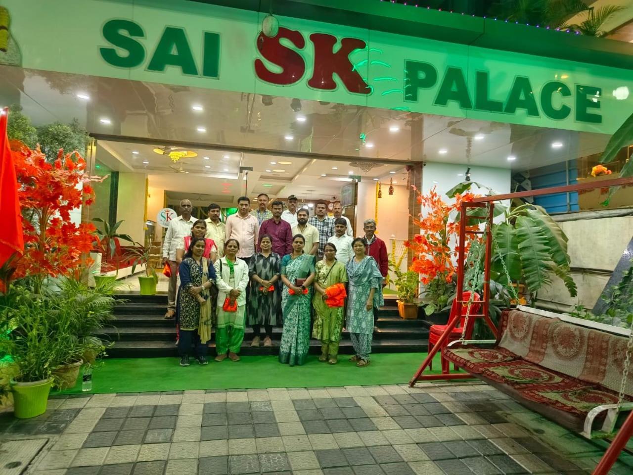 Hotel Sai Sk Palace Ширди Экстерьер фото